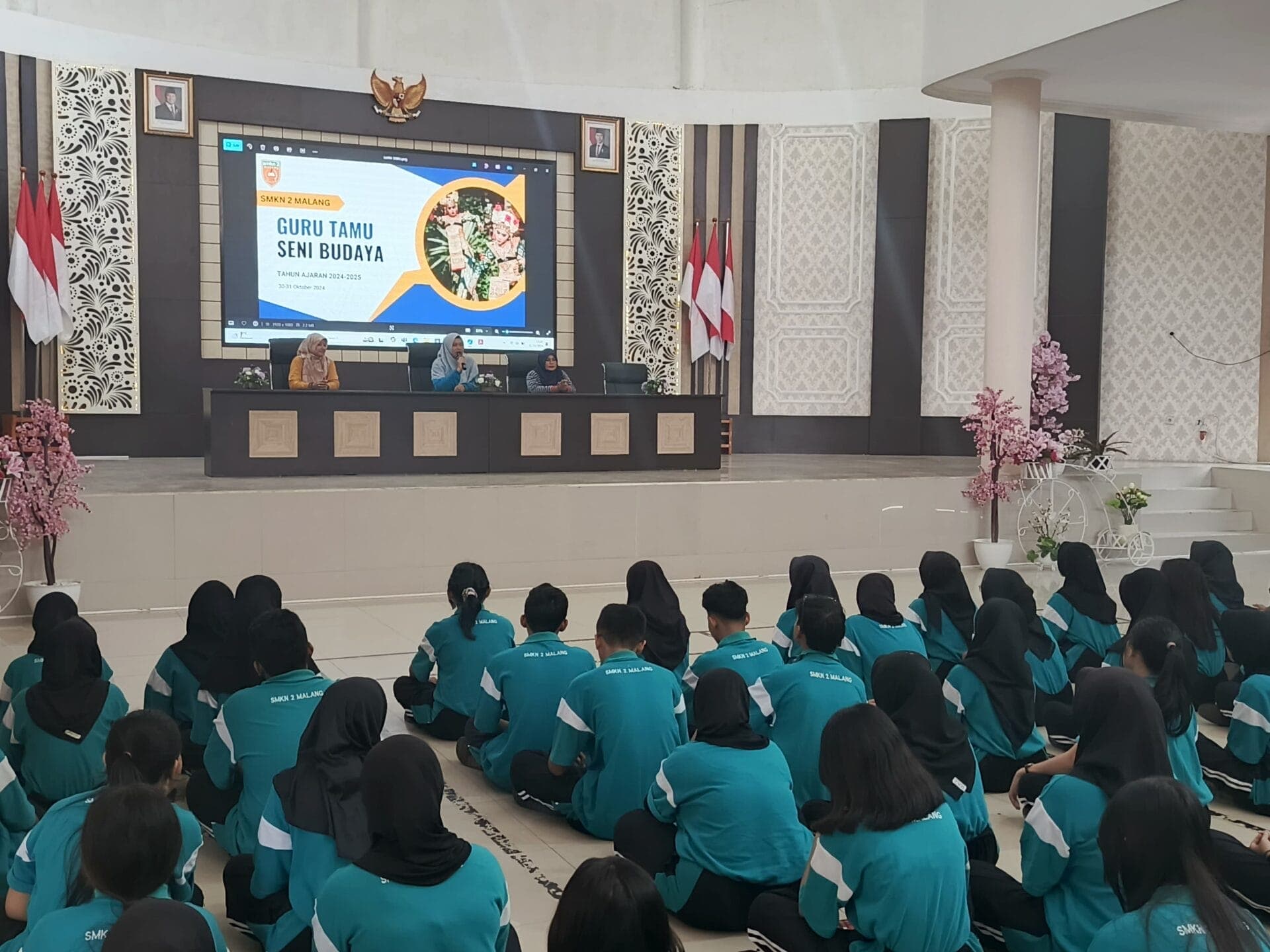 P5 Bertema Bhineka Tunggal Ika, Guru Tamu Seni Budaya Ajak Peserta Didik Lakukan Eksplorasi dan Ekspresi dalam Seni Pertunjukan