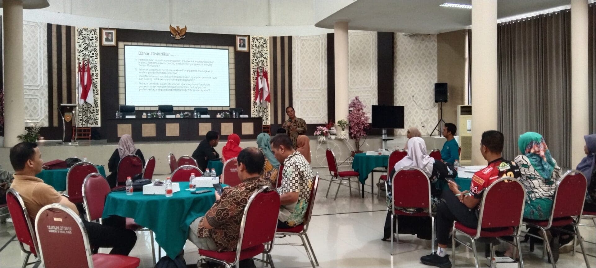 Tingkatkan Kualitas Pembelajaran, Tenaga Pendidik  SMKN 2 Malang Ikuti Kegiatan Pelatihan Lesson Study