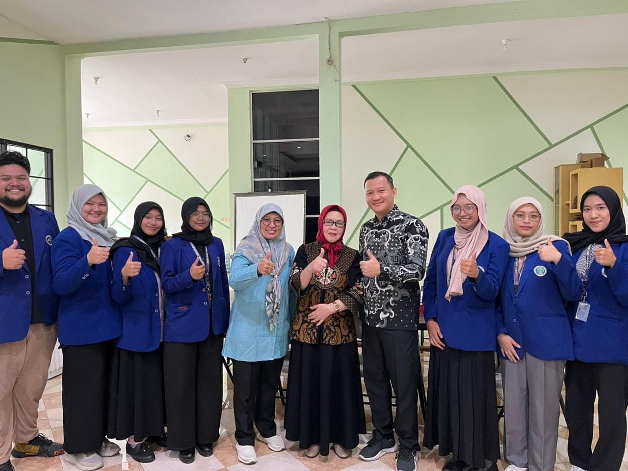 Dosen Pembimbing Asisten Mengajar Lakukan Kunjungan ke SMKN 2 Malang