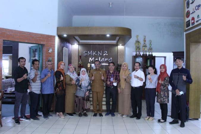 Kunjungan Kerja Dinas Pendidikan Kalimantan Tengah Terkait BLUD SMK Negeri 2 Malang