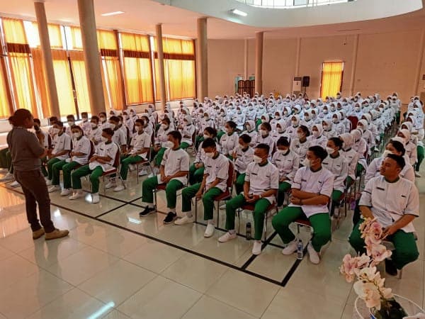 Ciliwung Camp hadir Memberikan Penguatan Karakter bagi Peserta Didik KPR yang akan Berangkat PKL