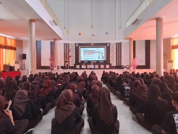 Guna Meningkatkan Kompetensi Peserta Didik, Yosin Mulyan Astuto Hadir di SMK Negeri 2 Malang