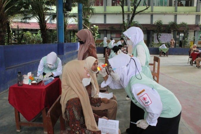 SMK Negeri 2 Malang Menyelenggarakan Kegiatan Screening Kesehatan Mandiri Secara Rutin