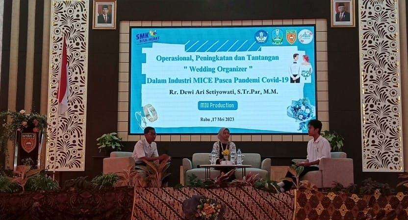 Belajar Mengembangkan Industri Pariwisata, Siswa Jurusan ULW Sukses Mengadakan Seminar MICE