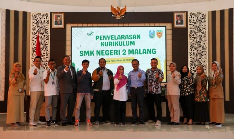 SMK Negeri 2 Malang Melakukan Penyelarasan Kurikulum dengan IDUKA untuk Membangun Sinergi antara Pendidikan dan Industri