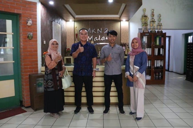 Kunjungan Mitra Industri Fuji Academy Bali ke SMK Negeri 2 Malang