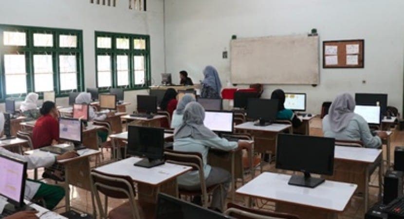 Sempat Terkendala Jaringan Error, ANBK di SMK Negeri 2 Malang Berjalan Lancar