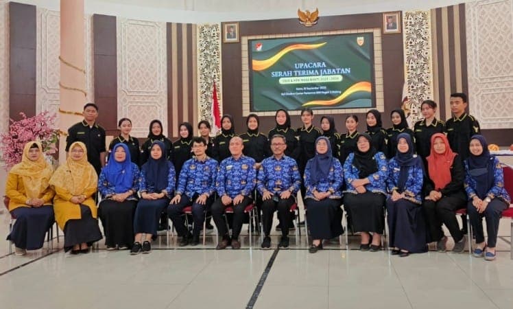 Siap Kerja: SMK Negeri 2 Malang Gelar Serah Terima Jabatan Pengurus OSIS dan MPK Masa Bakti 2023 – 2024